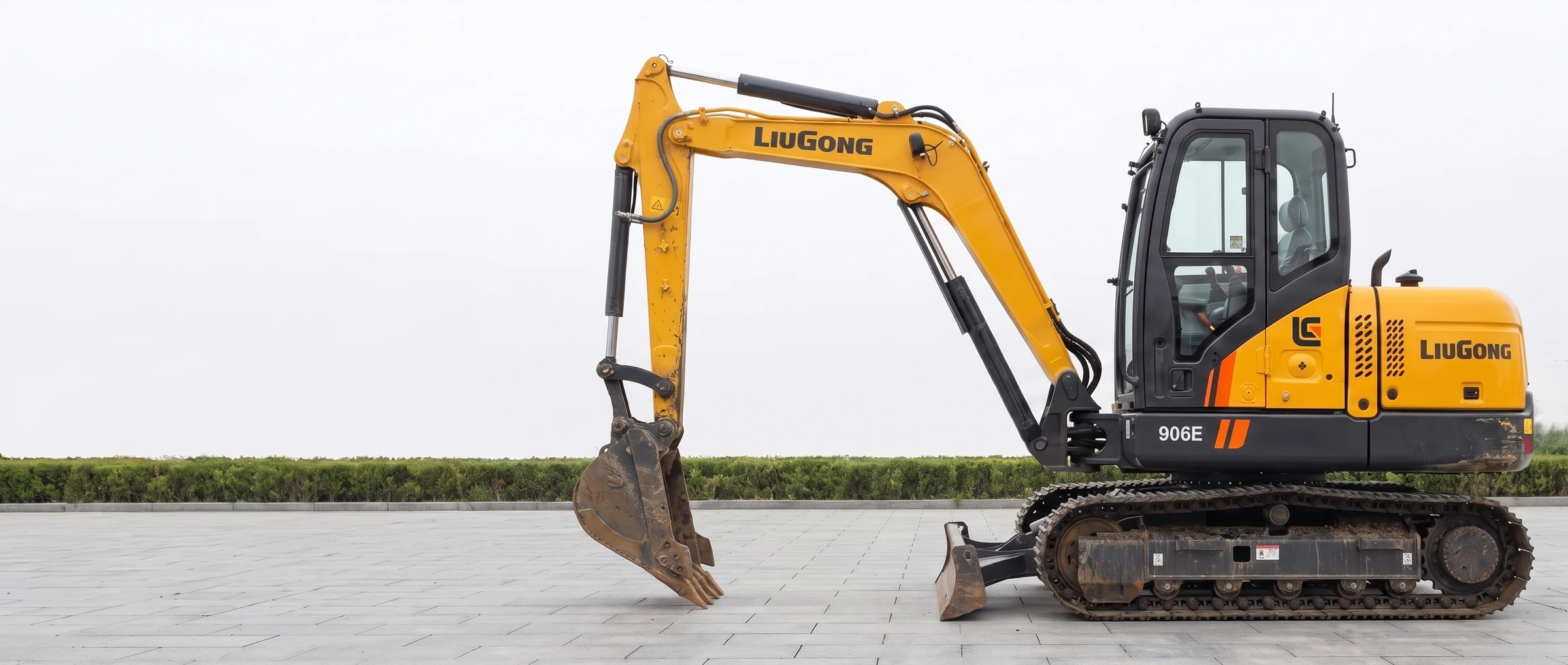 LiuGong 906E compact hydraulic excavator